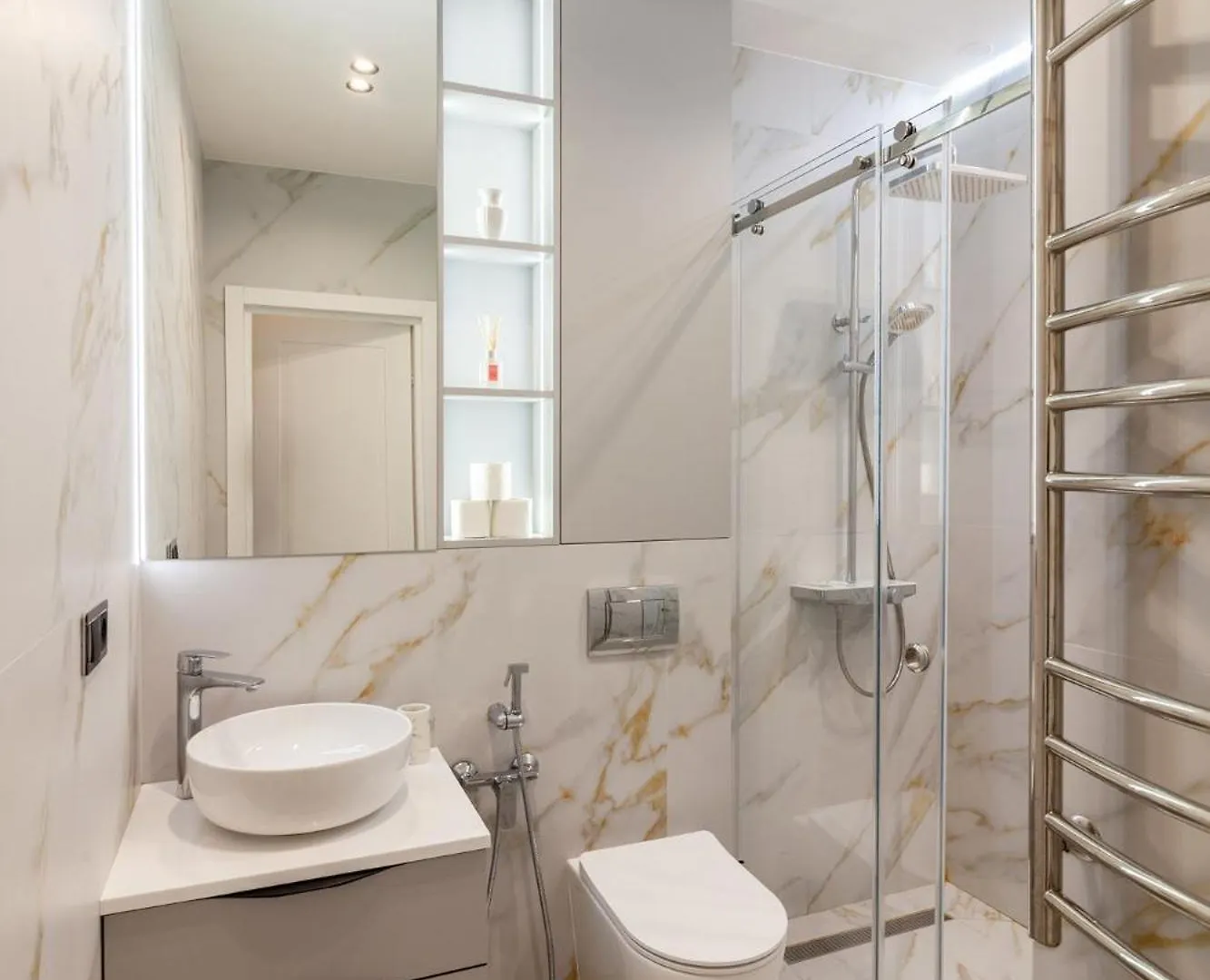 Leogrand Jacuzzi On Malaniuka 2 Apartment Lviv 0*,
